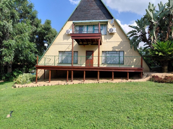 Spacious Farm Living in Hazyview Rural
