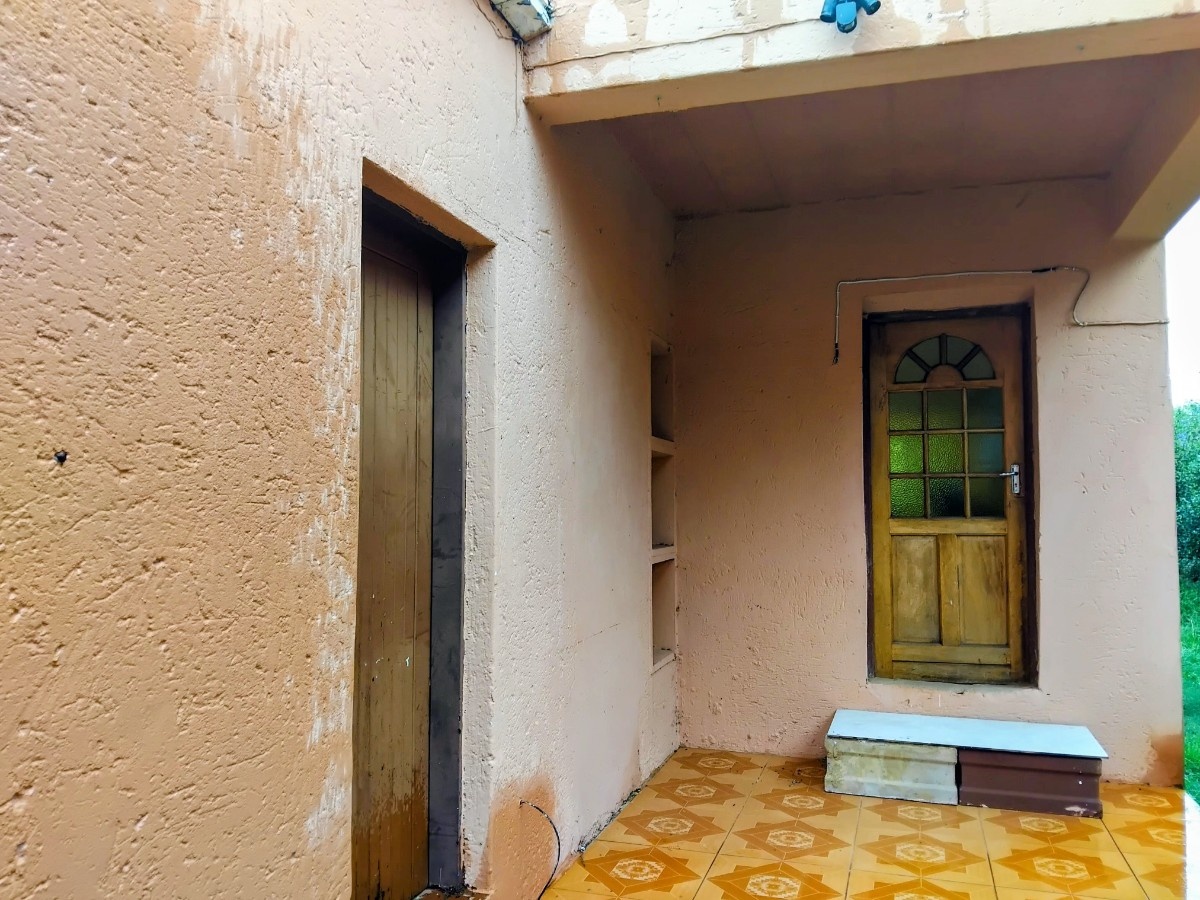 Secure Complex In Westonaria