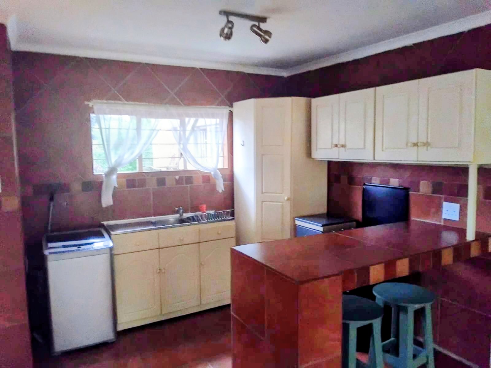 Rental Apartment In Westonaria