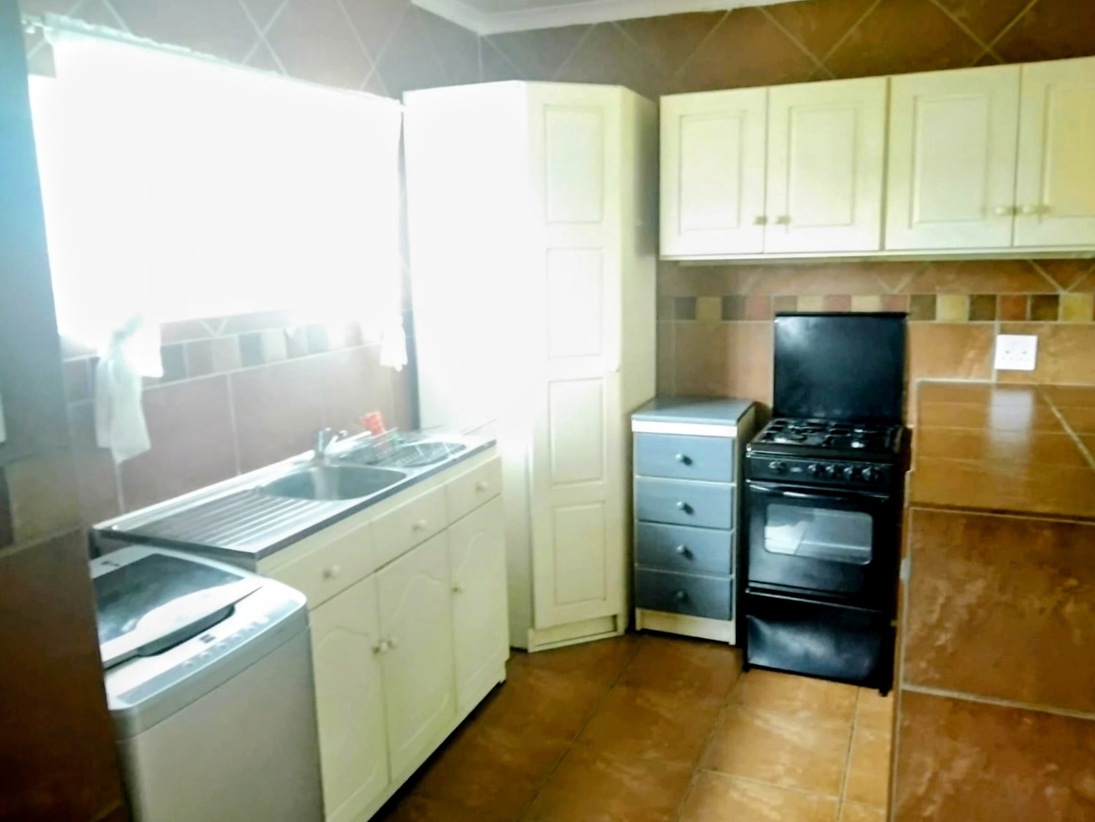 Rental Apartment In Westonaria