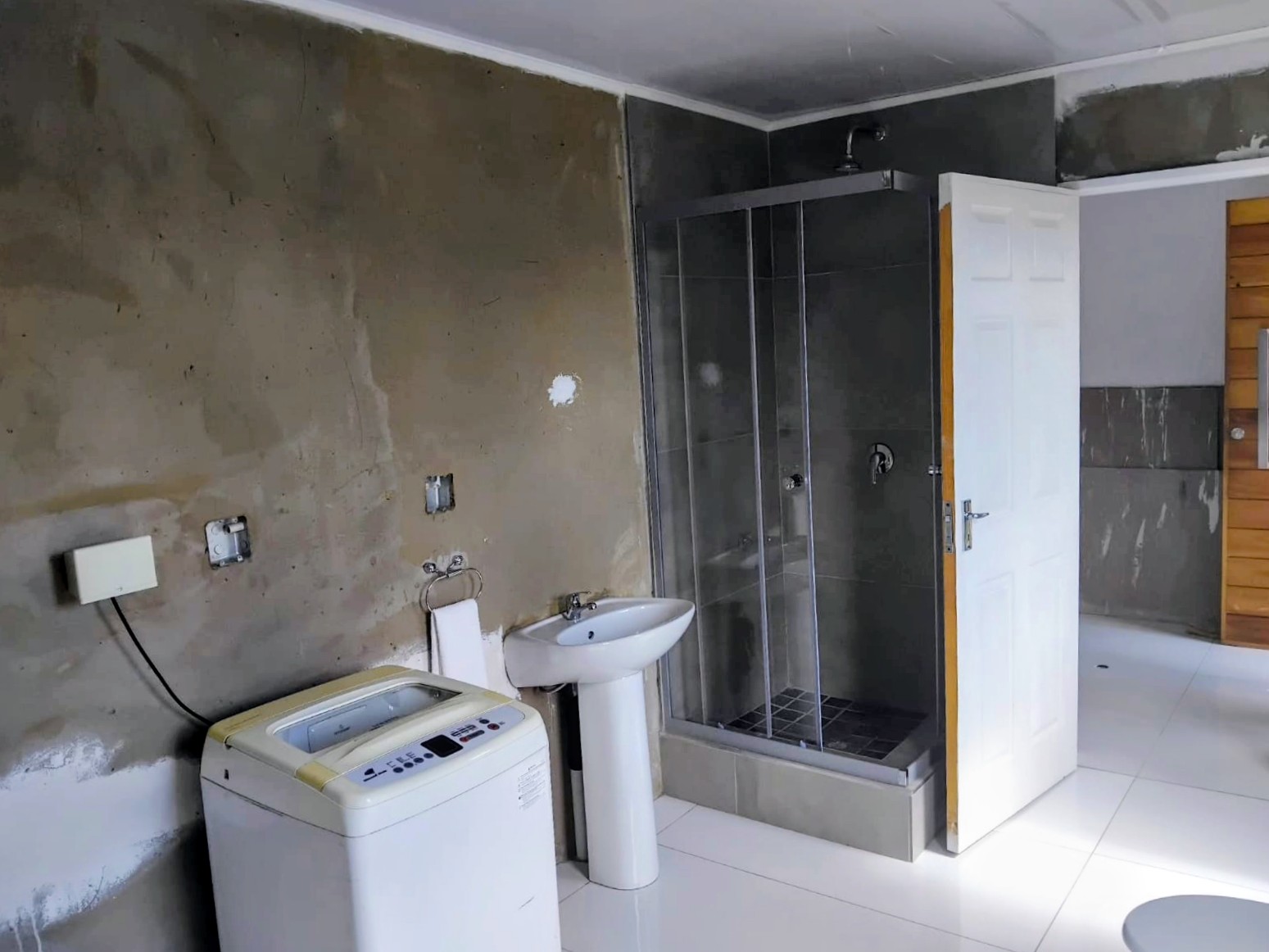 Newly Built Modern 3 Bedroom House For Sale In Welverdiend