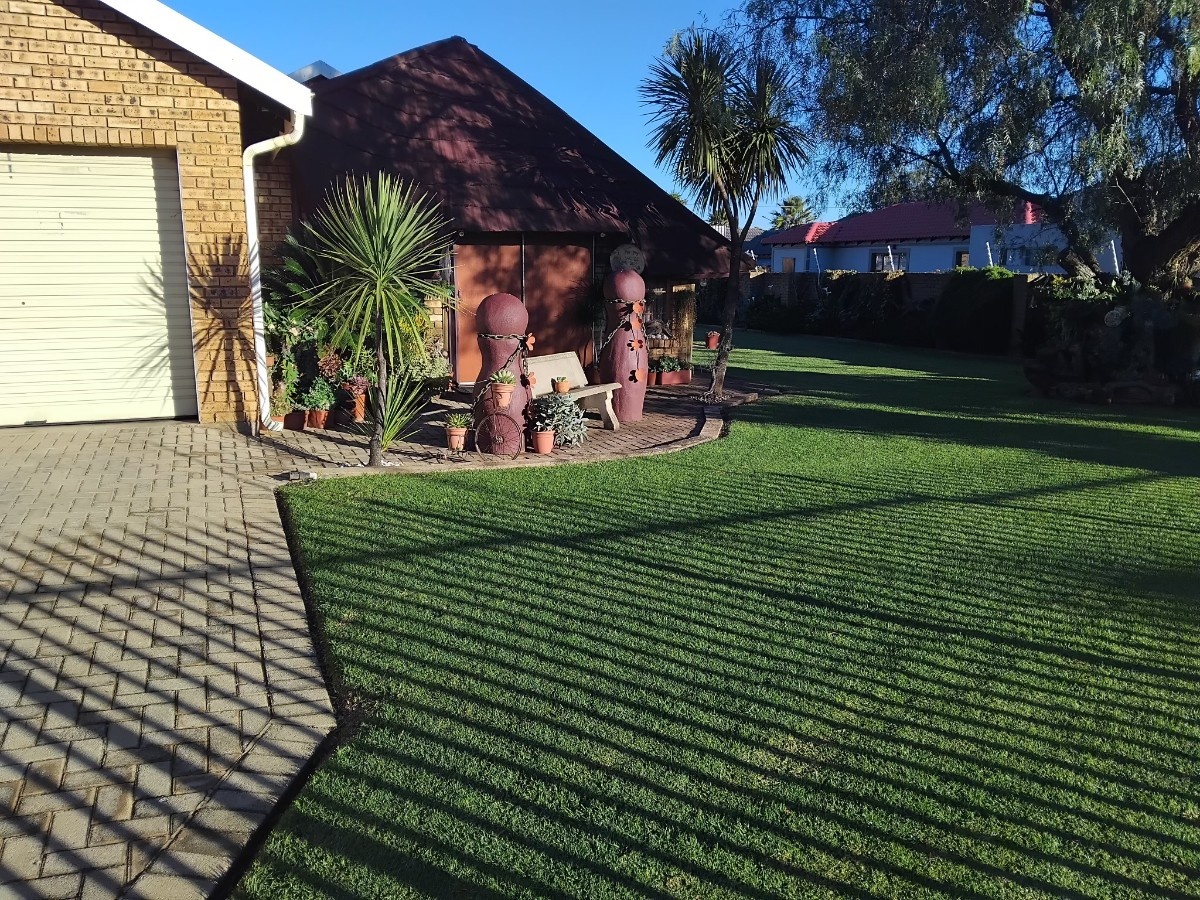 House For Sale In Carletonville