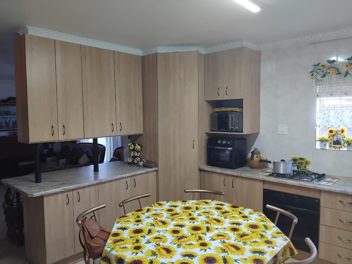 House For Sale In Carletonville
