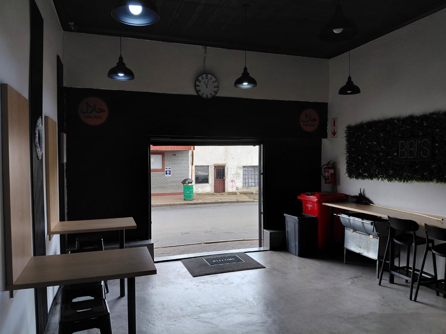 14 Established Retail Space for Rent