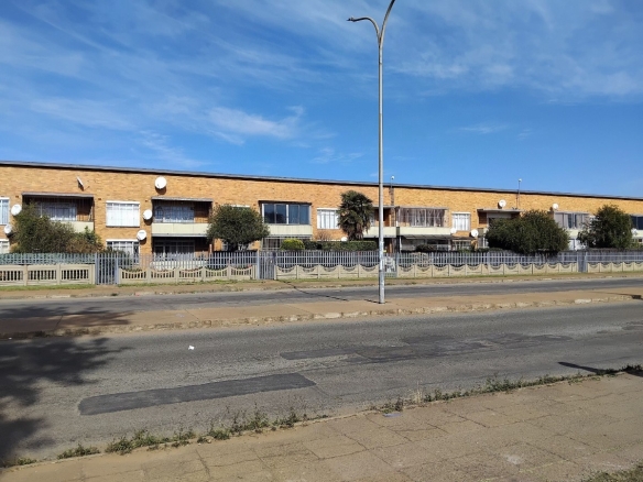 2 Bedroom Apartment For Sale In Carletonville