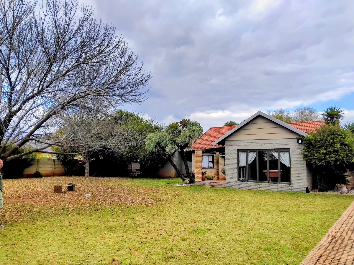 31 4 Bedroom Home For Sale In Carletonville