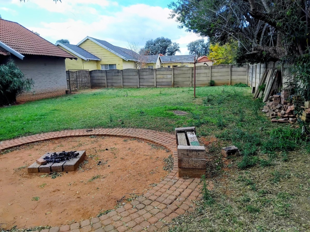 41 4 Bedroom Home For Sale In Carletonville