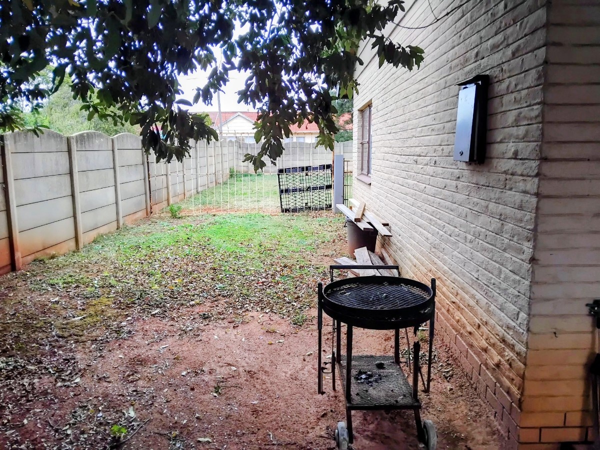 5.1 4 Bedroom Home For Sale In Carletonville