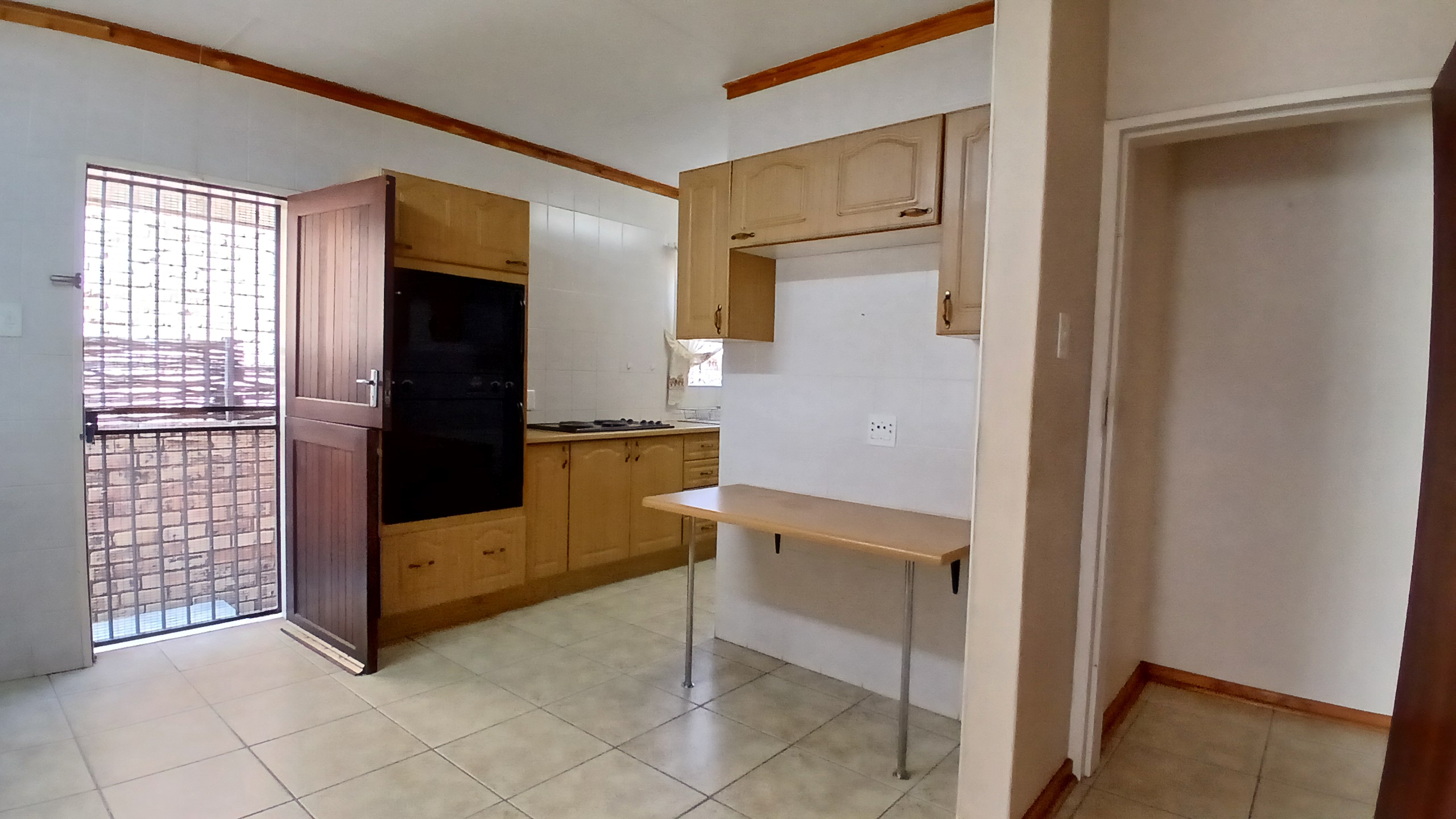 Spacious 3 Bedroom Townhouse For Sale In Oberholzer