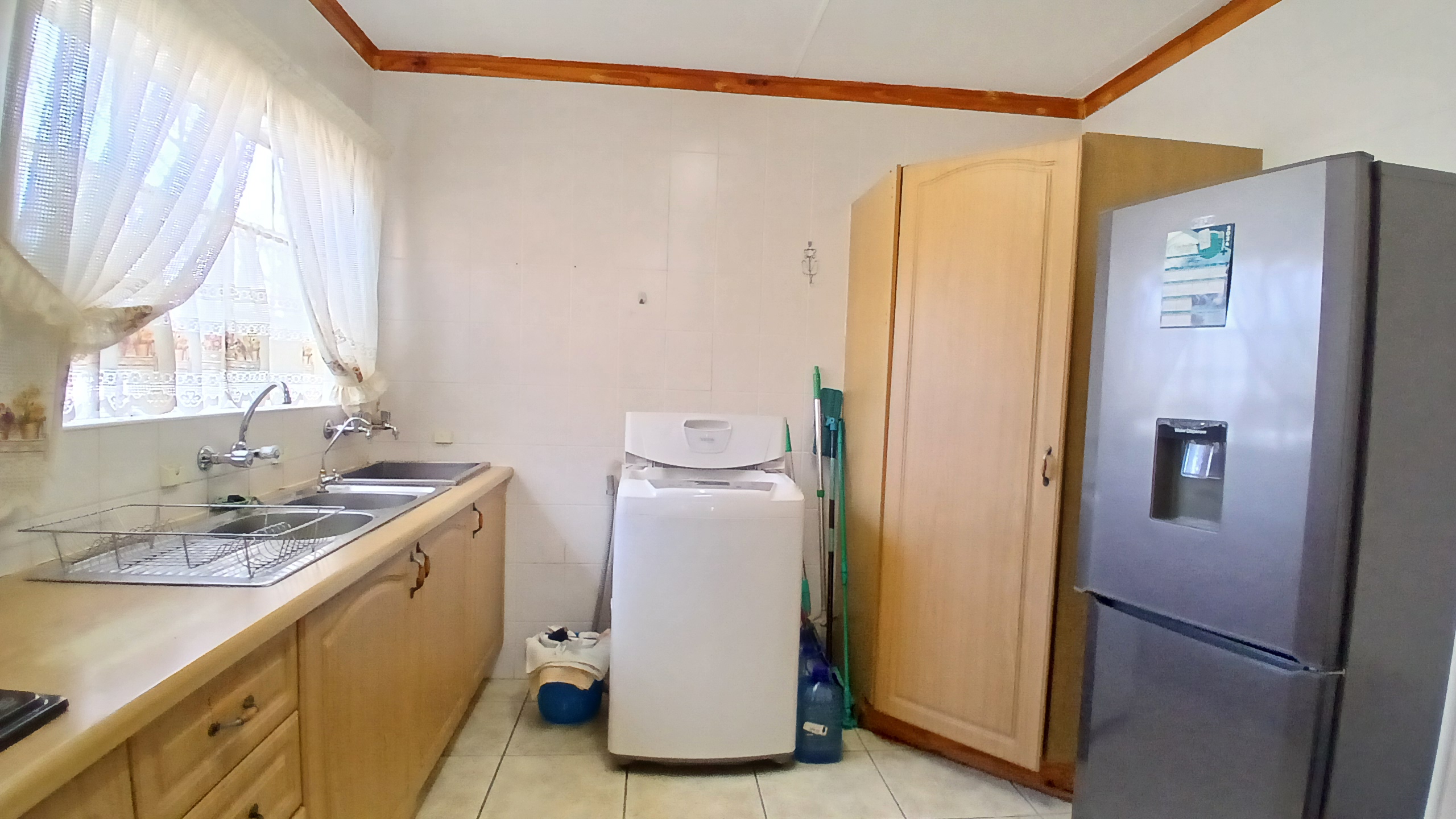 Spacious 3 Bedroom Townhouse For Sale In Oberholzer
