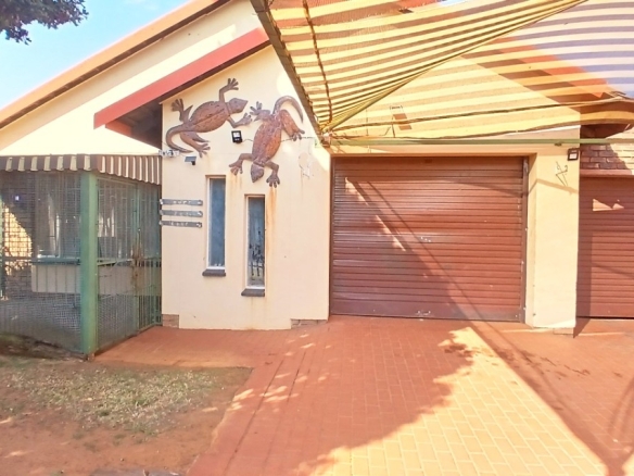 Family Friendly Bedroom House For Sale In Fochville