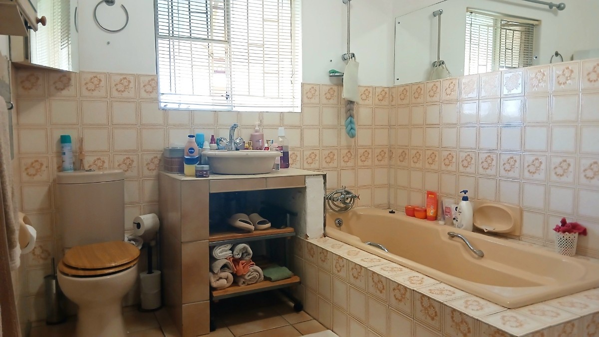 213 Family Friendly Bedroom House For Sale In Fochville