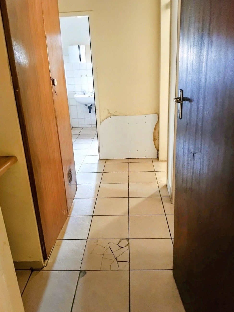 Spacious 3-Bedroom Family Home In Carletonville – Perfect Fixer-Upper!