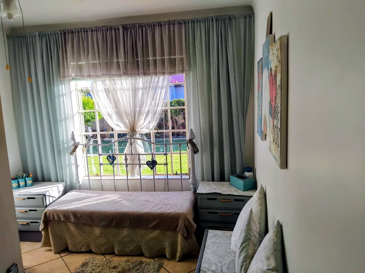 213 Charming 3 Bedroom Home For Sale In Oberholzer