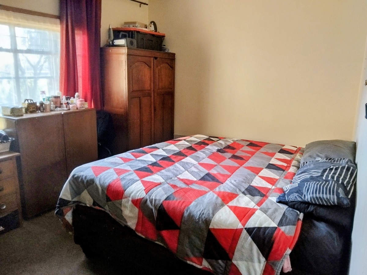 Spacious 3-Bedroom Family Home In Carletonville – Perfect Fixer-Upper!