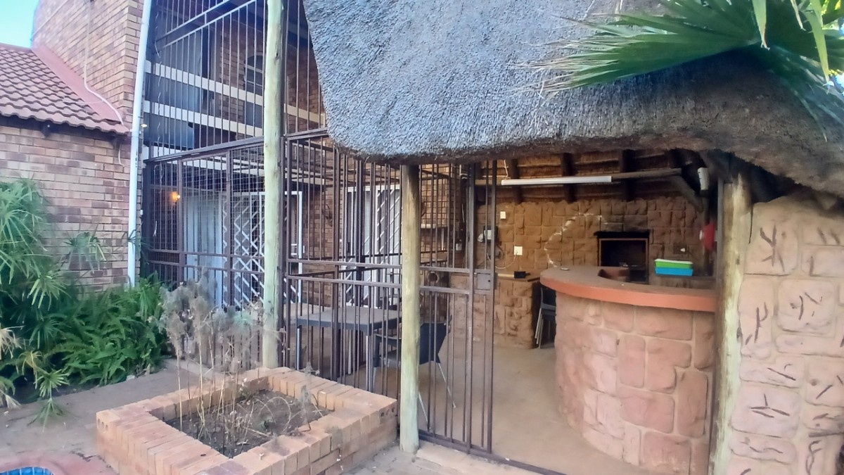 293 Facebrick 3 Bedroom Home For Sale In Fochville