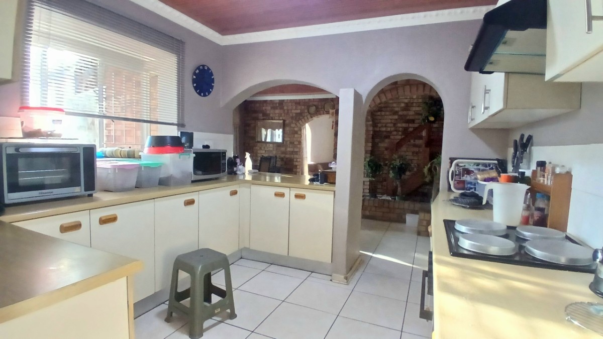 61 Facebrick 3 Bedroom Home For Sale In Fochville