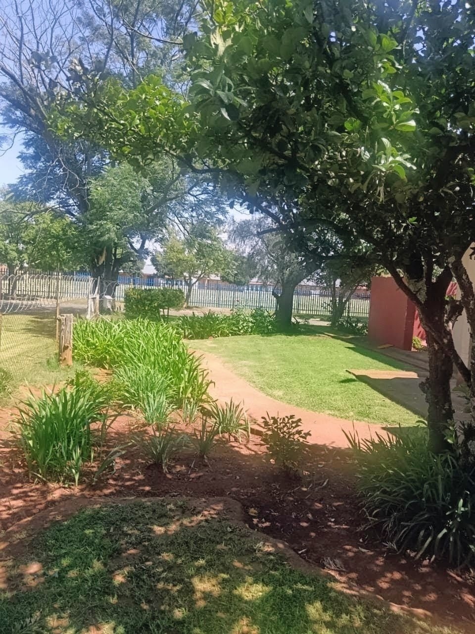 Spacious 3-Bedroom Family Home In Carletonville – Perfect Fixer-Upper!