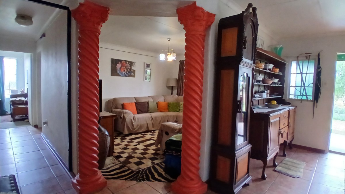 12 5-1000kb 3 Bedroom Stunner For Sale In Fochville
