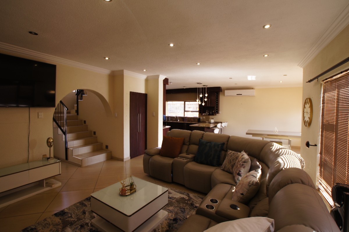 3 Bedroom Complex Living For Sale In Fochville