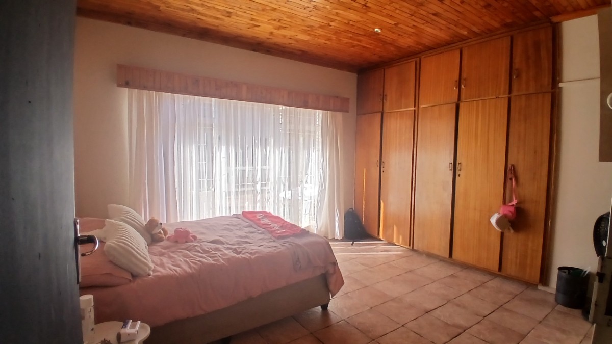 Massive 5 Bedroom Home For Sale In Fochville
