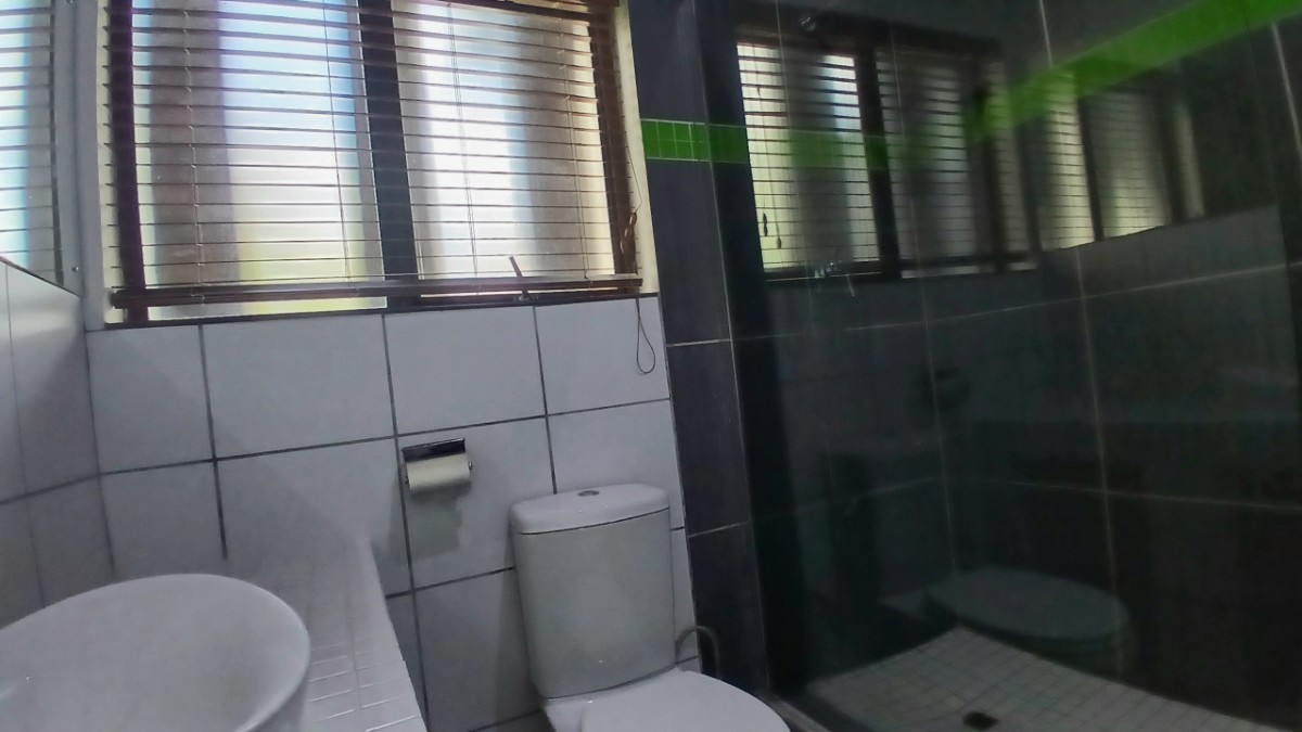 26-1000kb Refined Luxury Home For Sale In Brits