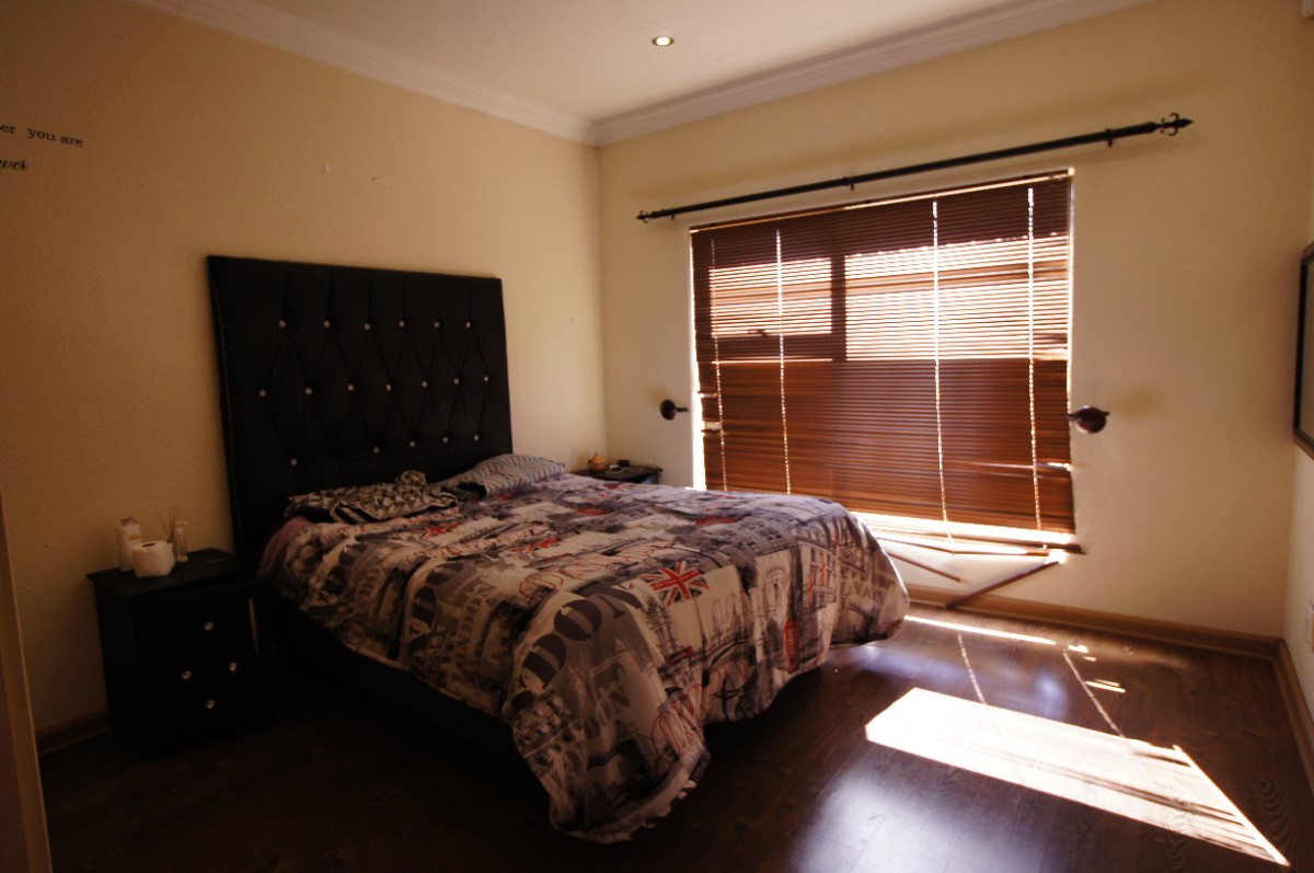 3 Bedroom Complex Living For Sale In Fochville
