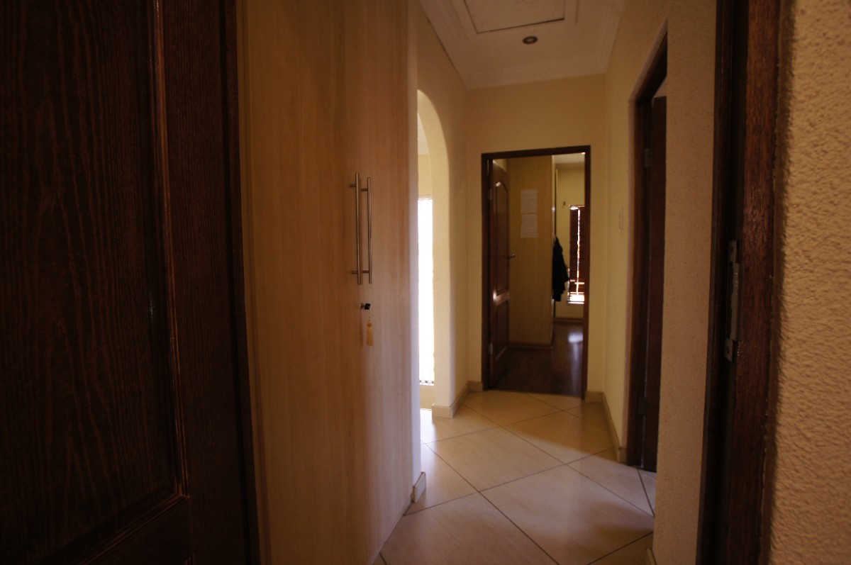 3 Bedroom Complex Living For Sale In Fochville
