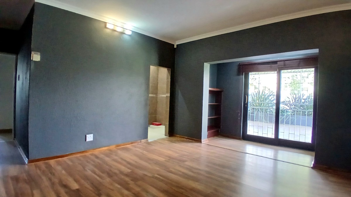 42-1000kb Refined Luxury Home For Sale In Brits